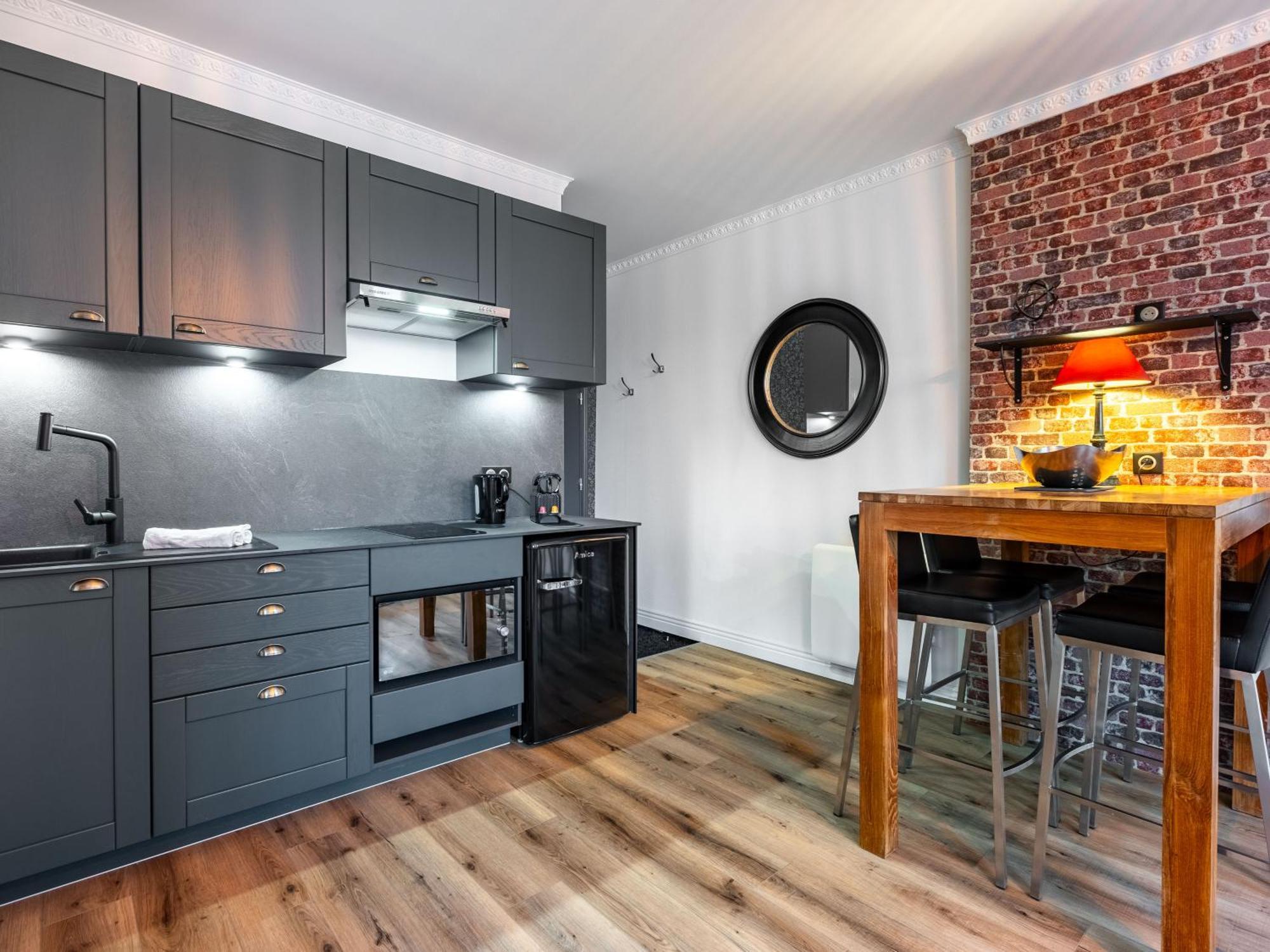 Le Relais Ducal - Appartements D'Hotes Vieille Ville Nancy Ngoại thất bức ảnh