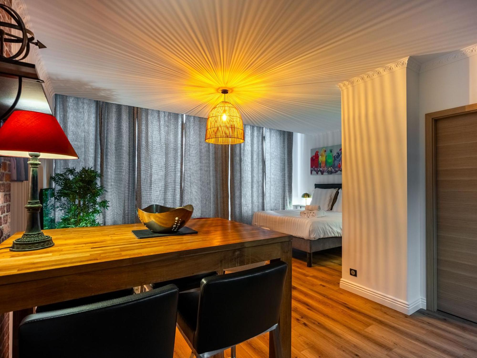 Le Relais Ducal - Appartements D'Hotes Vieille Ville Nancy Ngoại thất bức ảnh